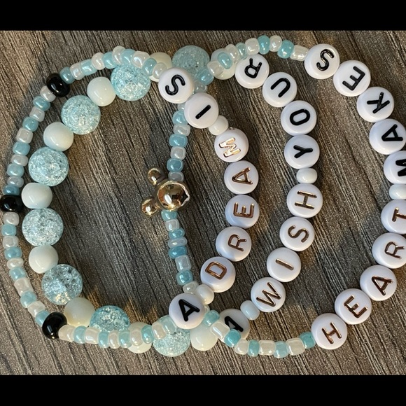 A Dream Is A Wish Your Heart Makes Disney Inspired Princess Theme Bracelets - Picture 5 of 6